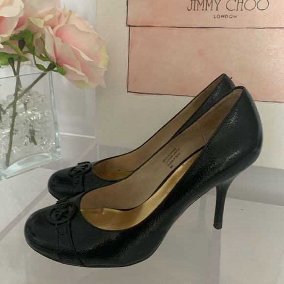 Michael Kors Shoes - Michael Kors Fulton pumps